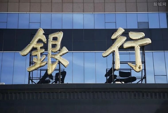 两大明星上市农商行年报PK：归母净利均两位数增长